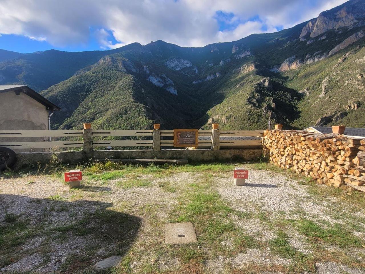 Gite Bellevue Avec Cheminee Et Bois Offert * Nohèdes
